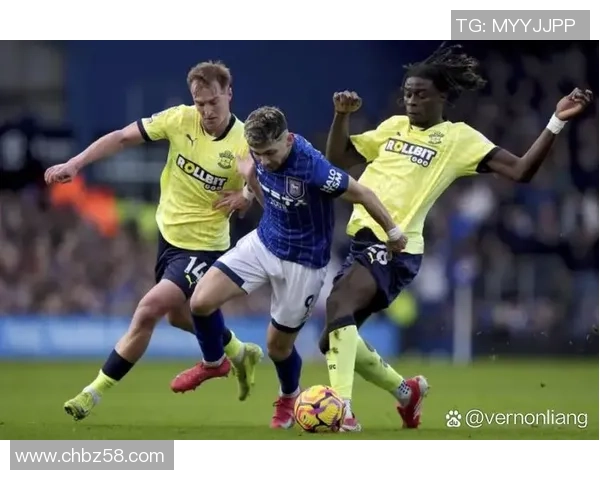 南安普顿主场迎战狼队英联杯激战在即期待精彩对决